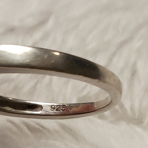 925 Silver with Pink Stone Cocktail Ring. SZ 8 - Picture 6 of 7